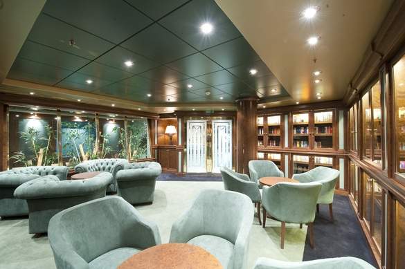 MSC Cruises MSC Magnifica Library 3.jpg